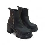 Siyah Aksesuar Detaylı Yandan Fermuarlı Yüksek Kalın Kadın Topuklu Bot