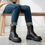 Siyah Bağcıklı Fermuarlı Kadın Postal