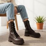 Siyah Bağcıklı Yandan Fermuarlı Termo Taban Kadın Postal