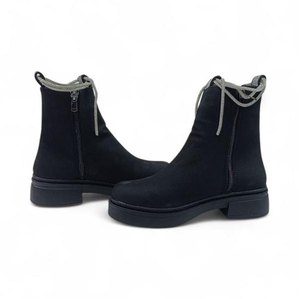 Siyah Süet Taşlı Yandan Fermuarlı Kısa Topuklu Kadın Bot