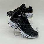 Nike Teen Air Fie Beyaz Taban Siyah Beyaz