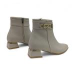 Bej Taş Detaylı Yandan Fermuarlı Kısa Topuklu Kadın Bot