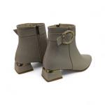 Bej Toka Detaylı Yandan Fermuarlı Kadın Kısa Topuklu Bot