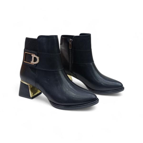 Siyah Gold Toka Detaylı Fermuarlı Kadın Topuklu Bot