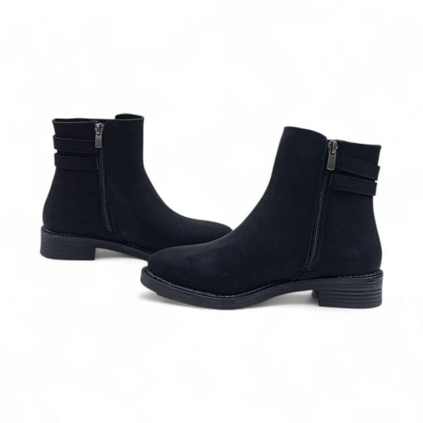 Siyah Süet Toka Detaylı Yandan Fermuarlı Kadın Bot