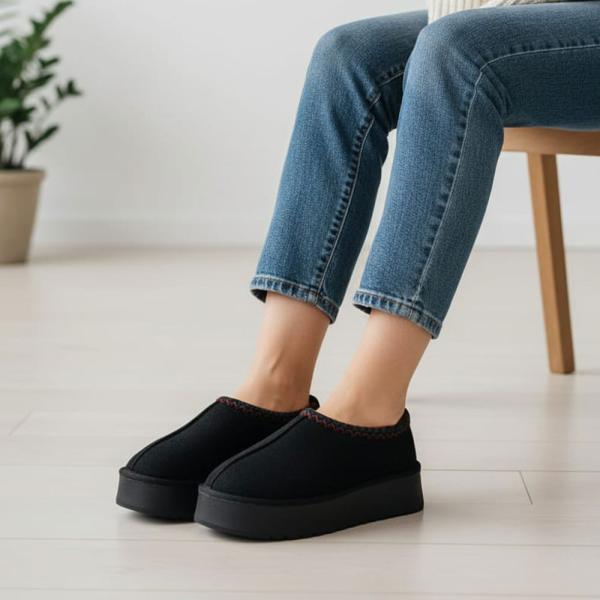 UGG Siyah Kalın Taban Kadın Terlik